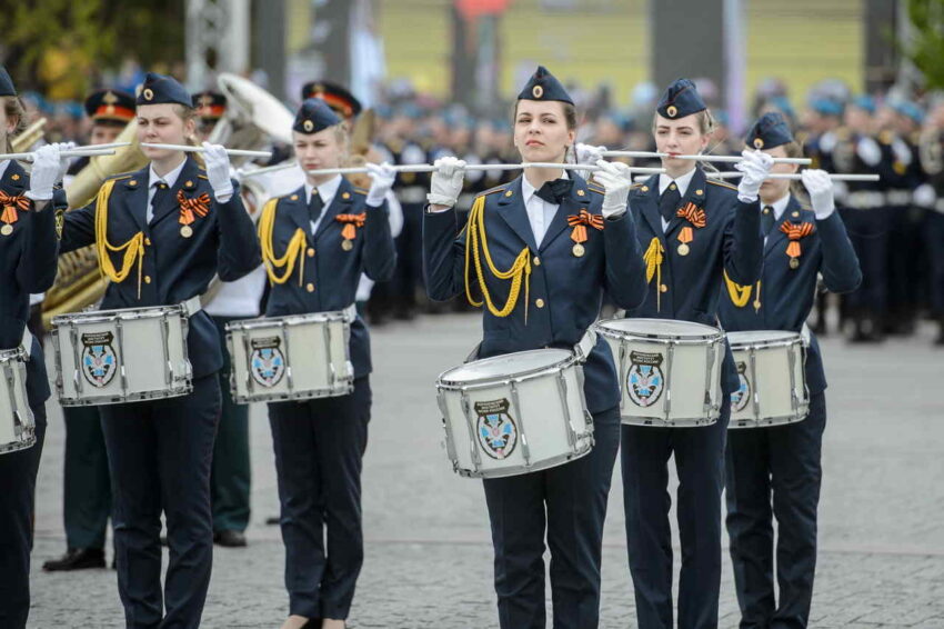 В центре Воронежа прошла репетиция парада на 9 мая.