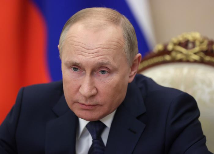 Владимир Путин высоко оценил работу уходящего правительства