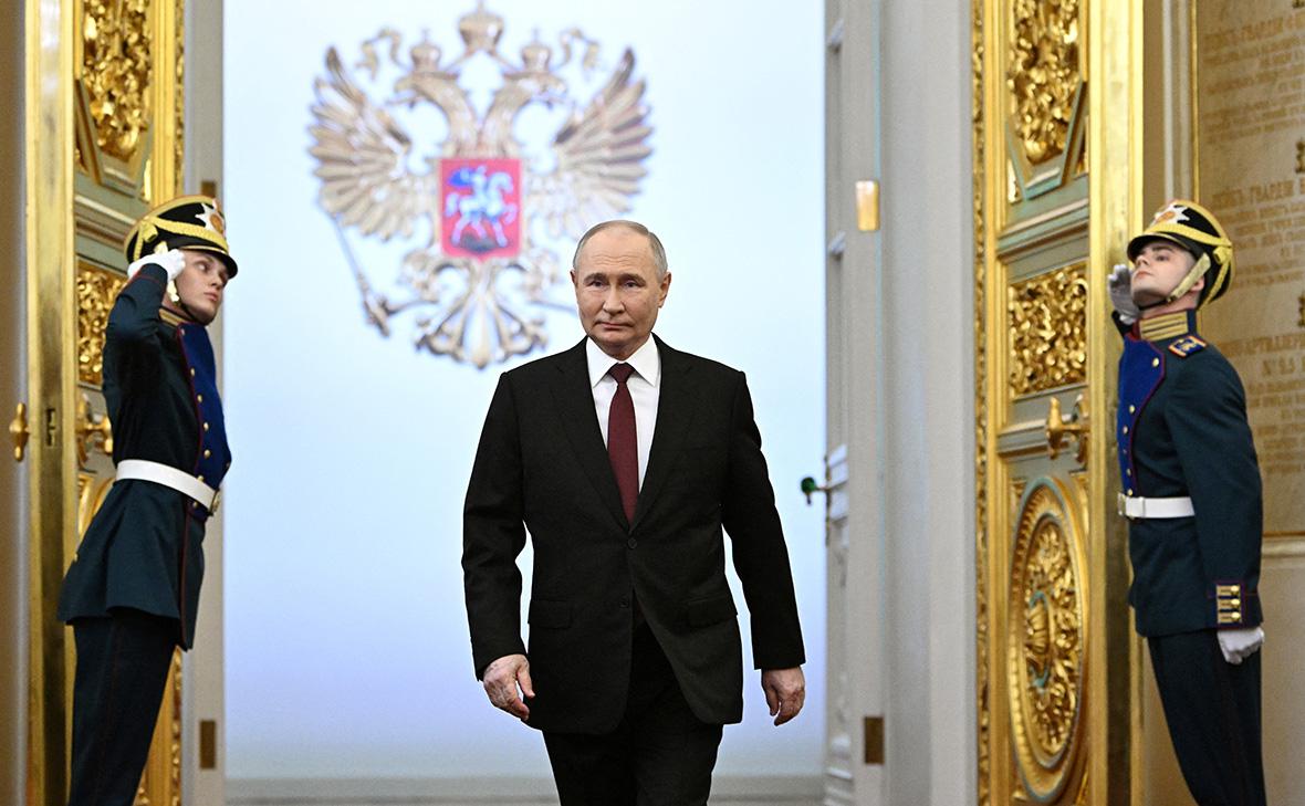Путин призвал помнить о цене смут и потрясений